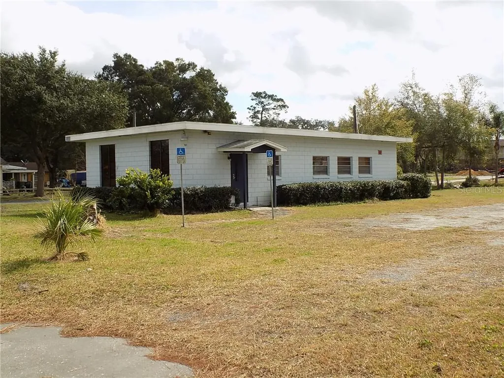 1501 Akron Drive Leesburg FL 34748