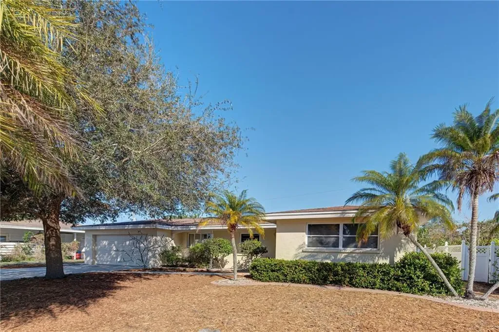 365 Pine Tree Road Venice FL 34293