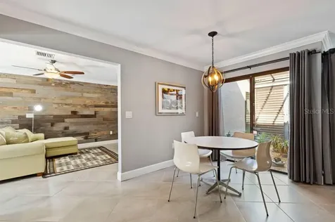 3957 Glen Oaks Manor Drive Sarasota FL 34232