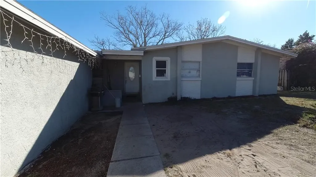 1917 N Powers Drive Orlando FL 32818