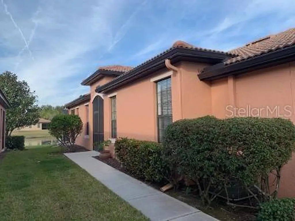 140 Shell Falls Drive Apollo Beach FL 33572