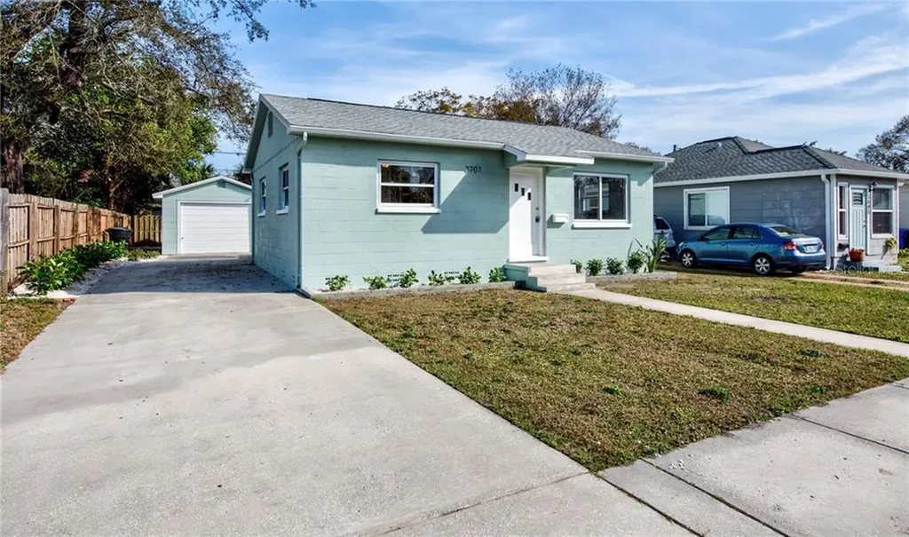 3701 17th Street N St Petersburg FL 33713