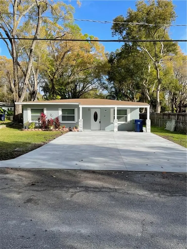 1505 W Lambright Street Tampa FL 33604