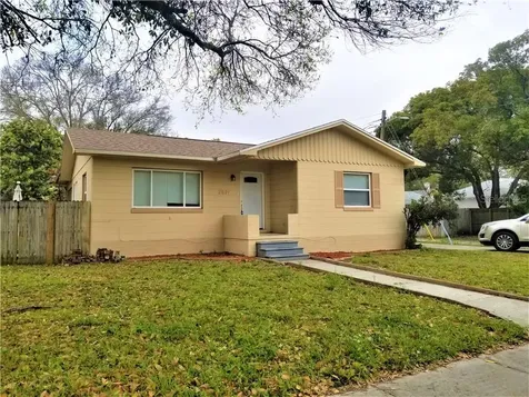 2621 40th Avenue N St Petersburg FL 33714