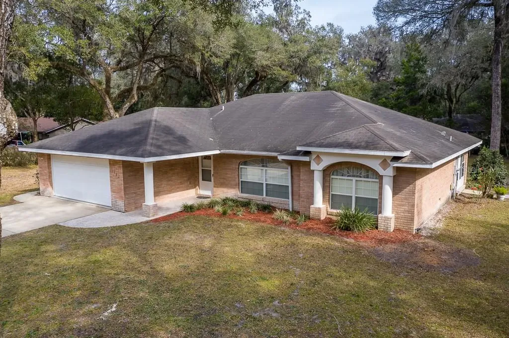1082 E Wisconsin Avenue Orange City FL 32763