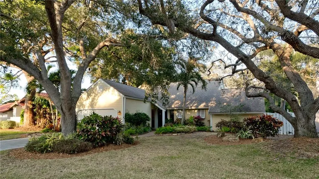 1863 Buccaneer Court Sarasota FL 34231