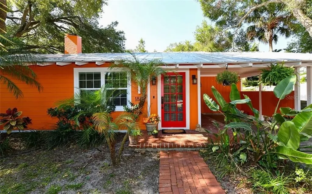 1886 Bougainvillea Street Sarasota FL 34239