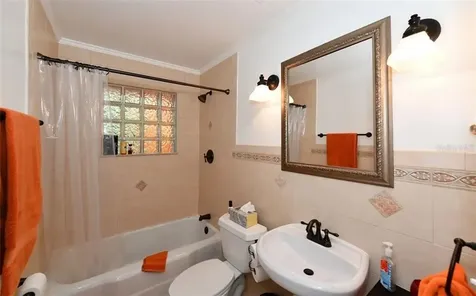 1886 Bougainvillea Street Sarasota FL 34239
