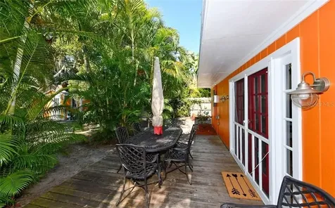 1886 Bougainvillea Street Sarasota FL 34239