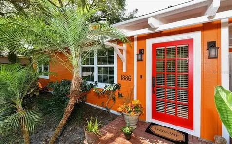 1886 Bougainvillea Street Sarasota FL 34239