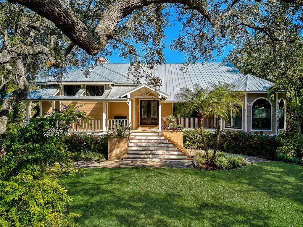 8901 Fishermens Bay Drive Sarasota FL 34231