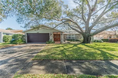7845 17th Way N St Petersburg FL 33702