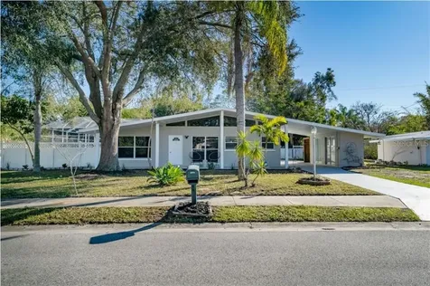 2992 Greenbriar Street Sarasota FL 34237