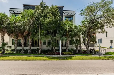 4810 W Mcelroy Avenue Tampa FL 33611