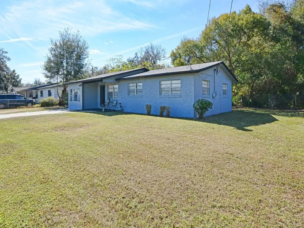 38407 Church Street Umatilla FL 32784