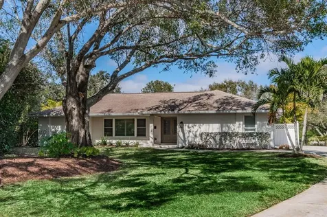 1301 74th Circle NE St Petersburg FL 33702