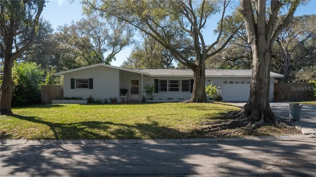 1500 Winding Way W Clearwater FL 33764