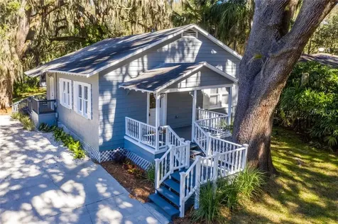 605 Oak Avenue Mount Dora FL 32757