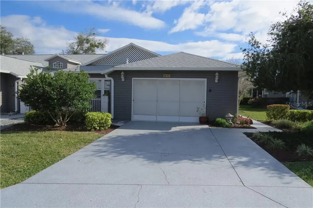 26747 Cash Court Leesburg FL 34748