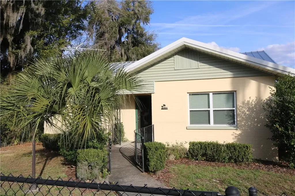 801 N Grove Street Eustis FL 32726