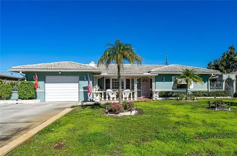 3841 20th Avenue N St Petersburg FL 33713