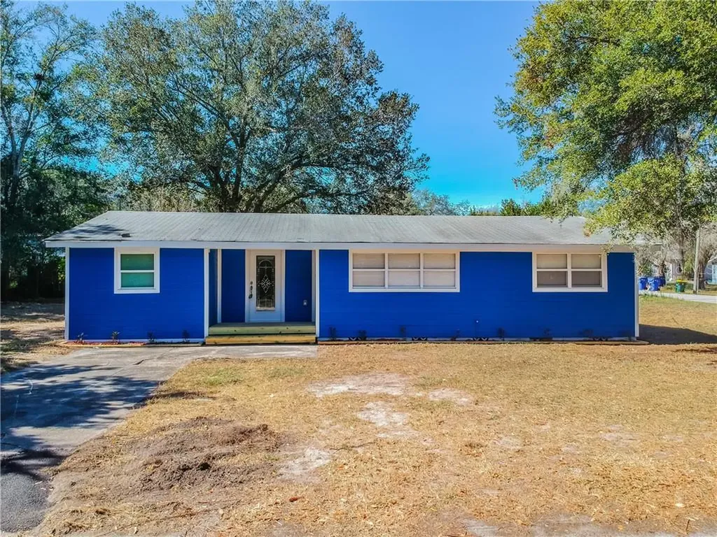 1551 N Berwyn Avenue Avon Park FL 33825