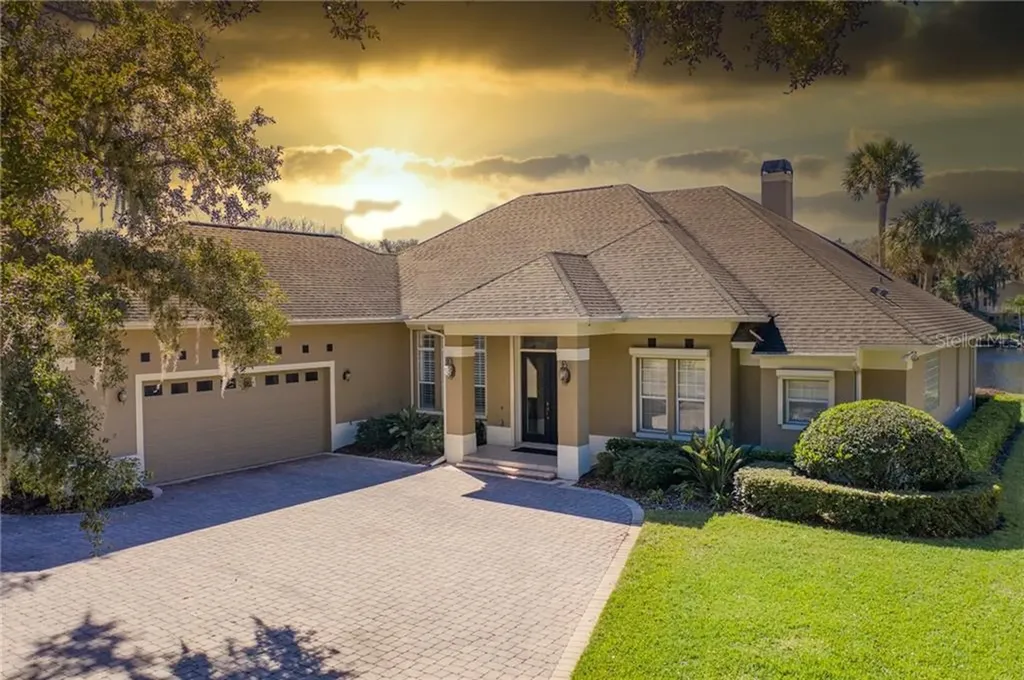 1818 Admiral Court Kissimmee FL 34744