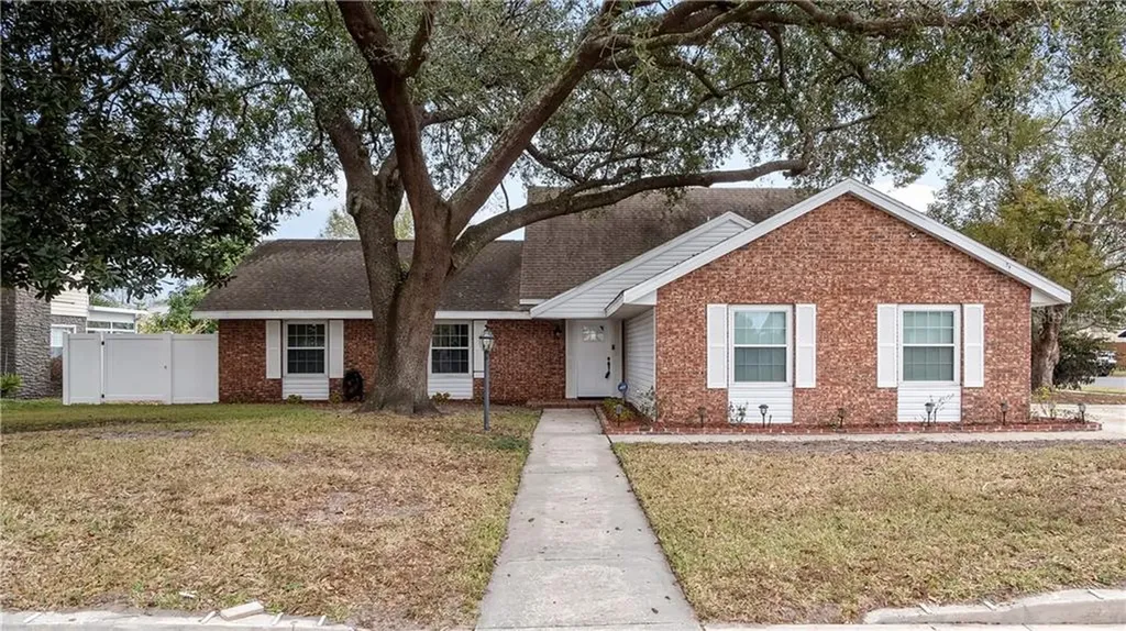 433 S Deerwood Avenue Orlando FL 32825