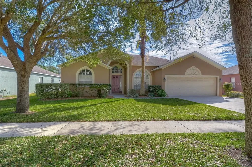 2735 Abbey Grove Drive Valrico FL 33594