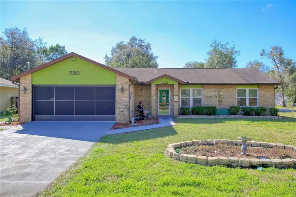 720 W Wisconsin Avenue Orange City FL 32763