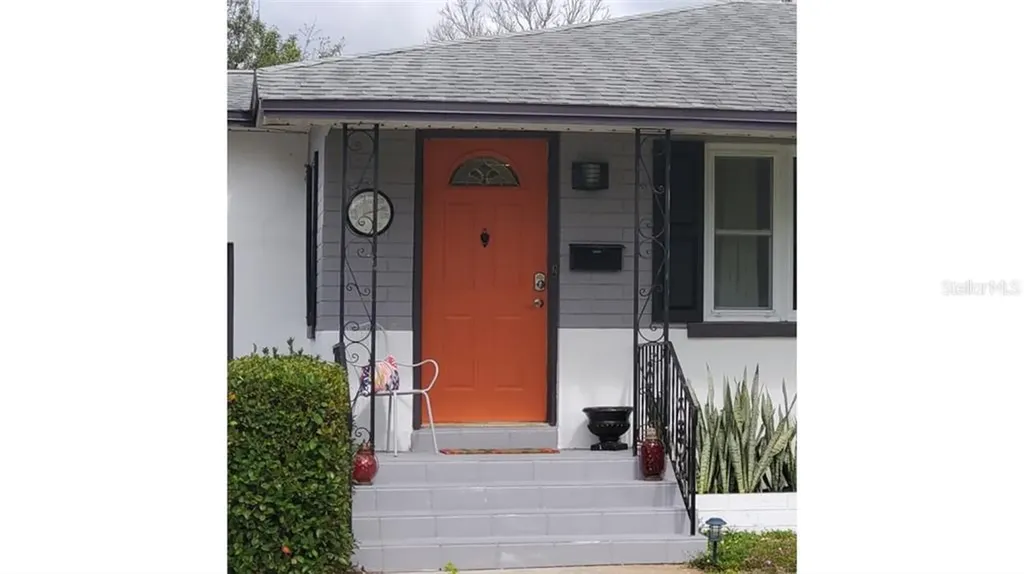 6375 8th Avenue N St Petersburg FL 33710