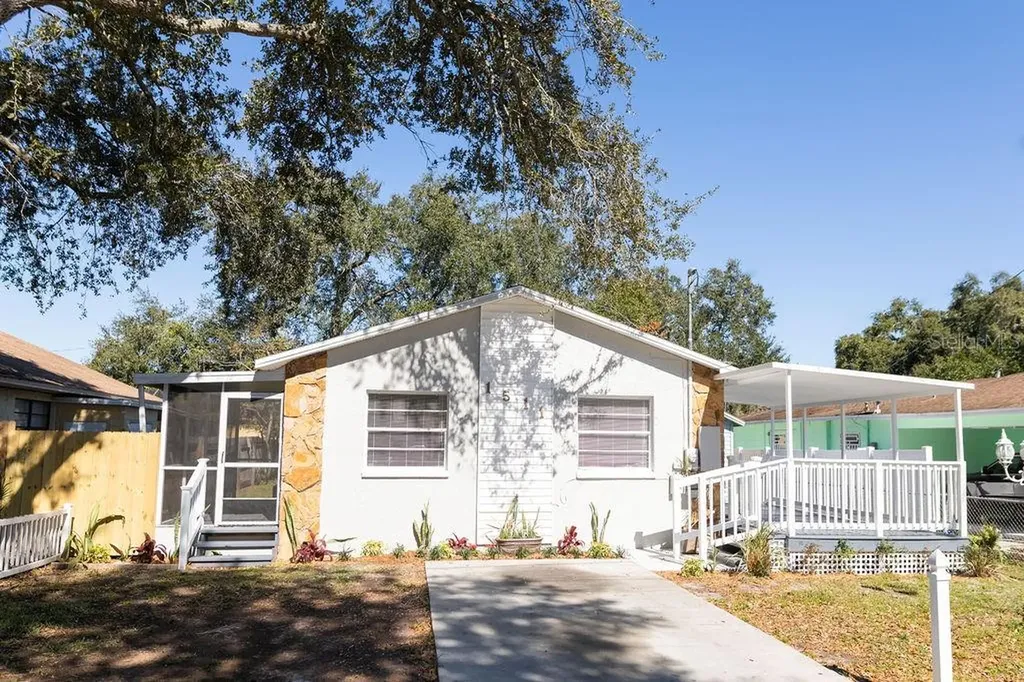 1511 W Powhatan Avenue Tampa FL 33603