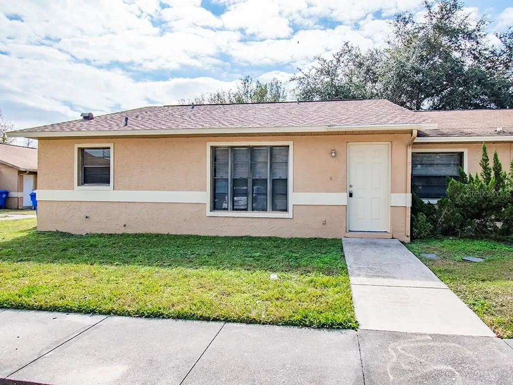 2126 W Martin Street Kissimmee FL 34741