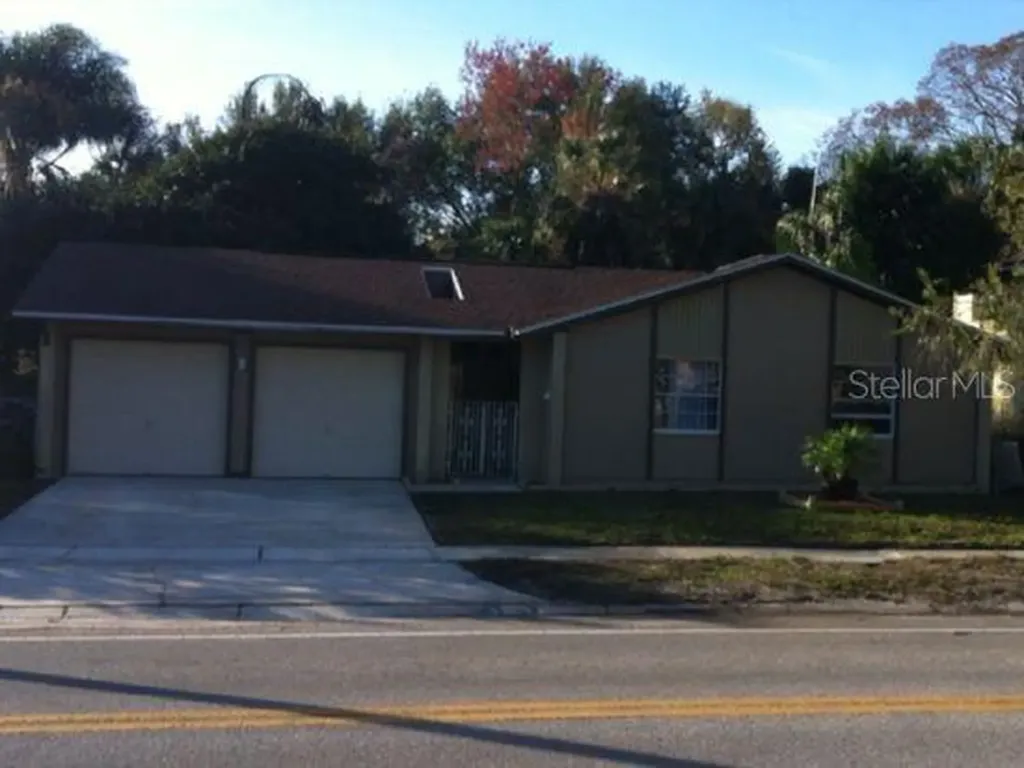 8018 Jackson Springs Road Tampa FL 33615