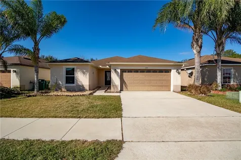 1729 Strathmore Circle Mount Dora FL 32757