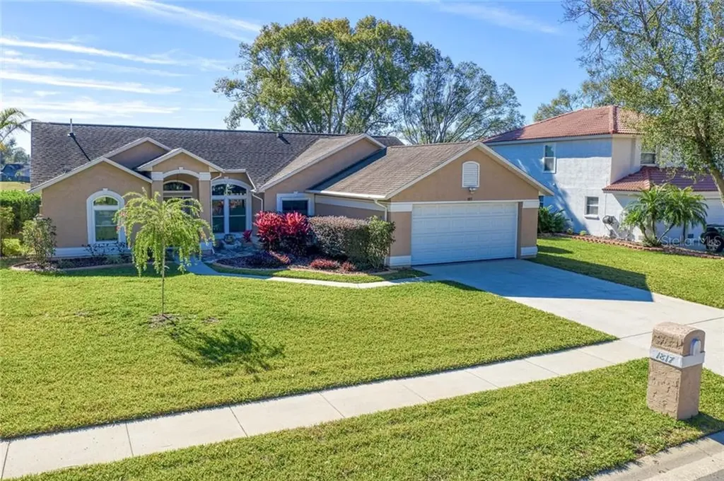 1817 Citrus Orchard Way Valrico FL 33594