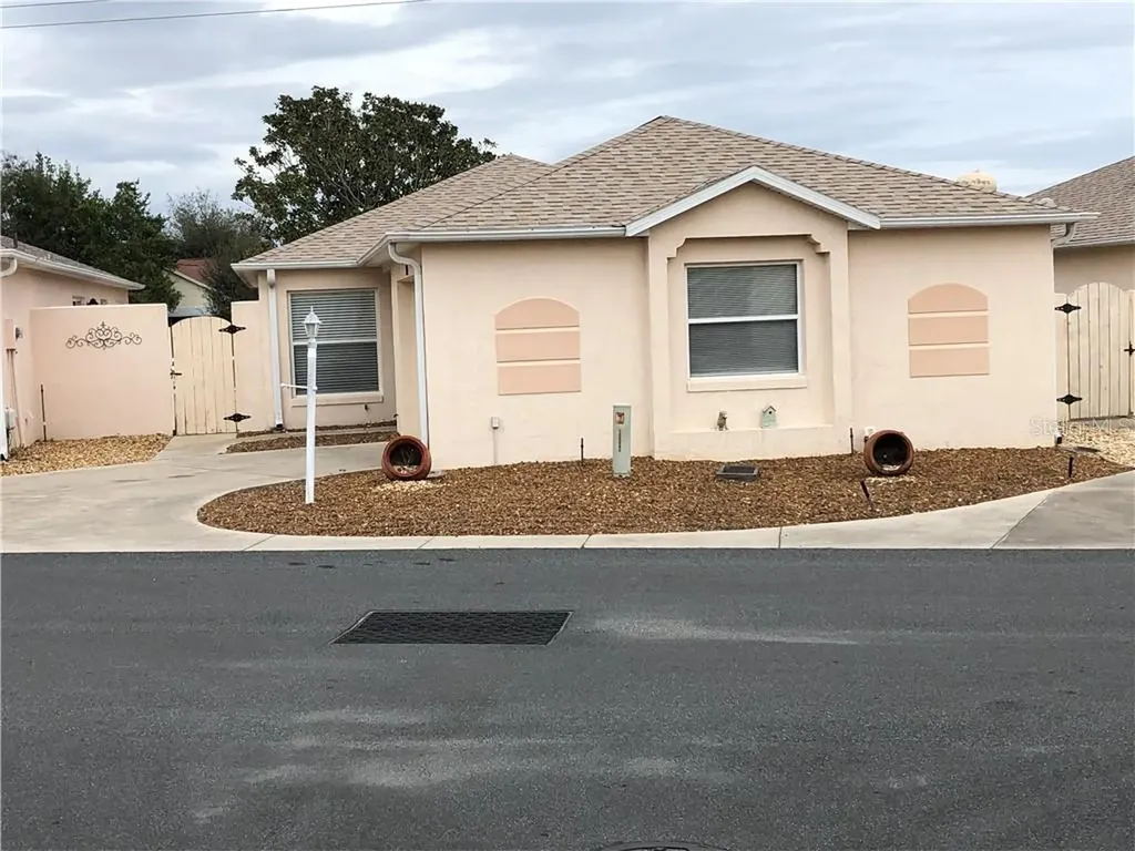 1125 Alfredo Avenue Lady Lake FL 32159