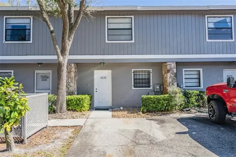 10130 Lake Oak Circle Tampa FL 33624