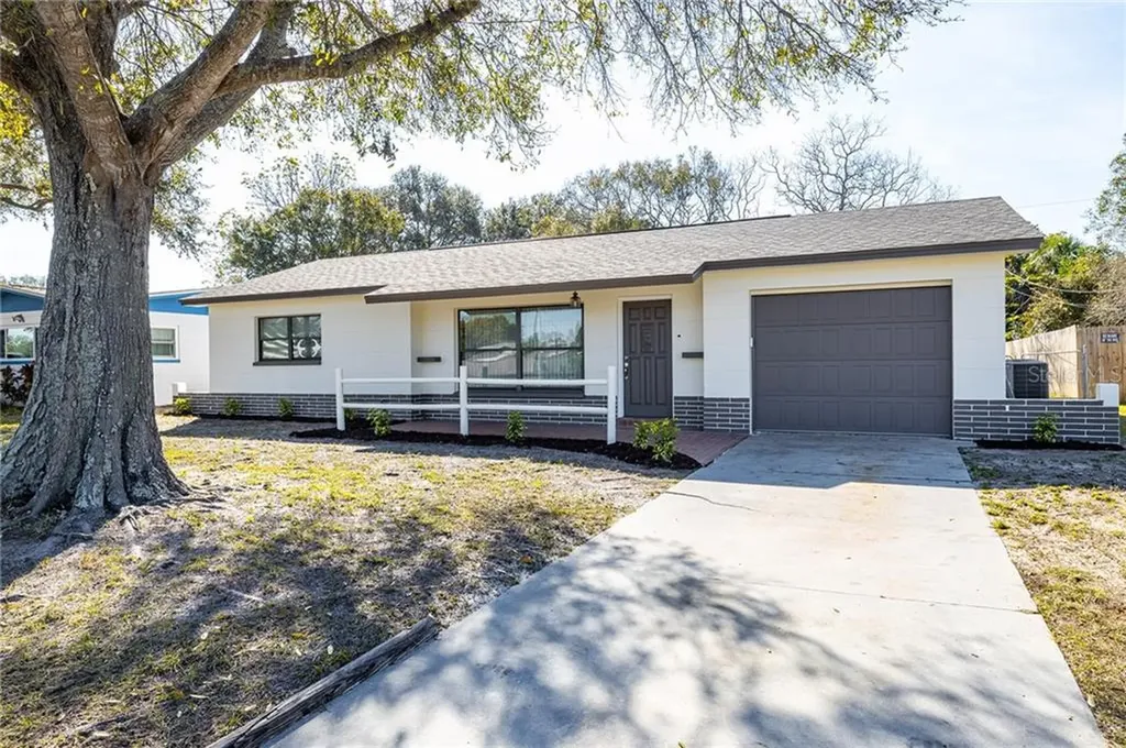 6510 42nd Avenue N St Petersburg FL 33709