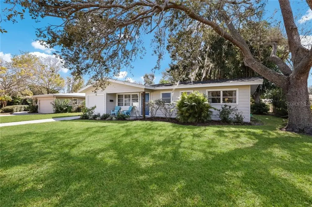 3030 Courtland Street Sarasota FL 34237