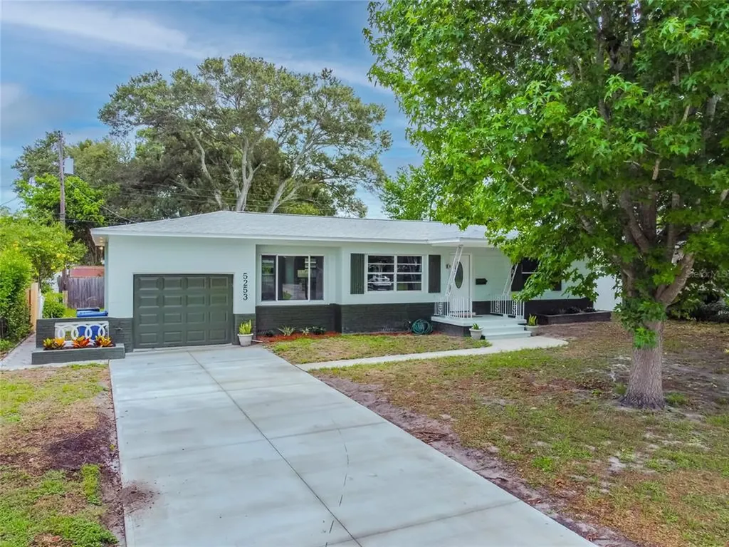 5253 23rd Avenue N St Petersburg FL 33710