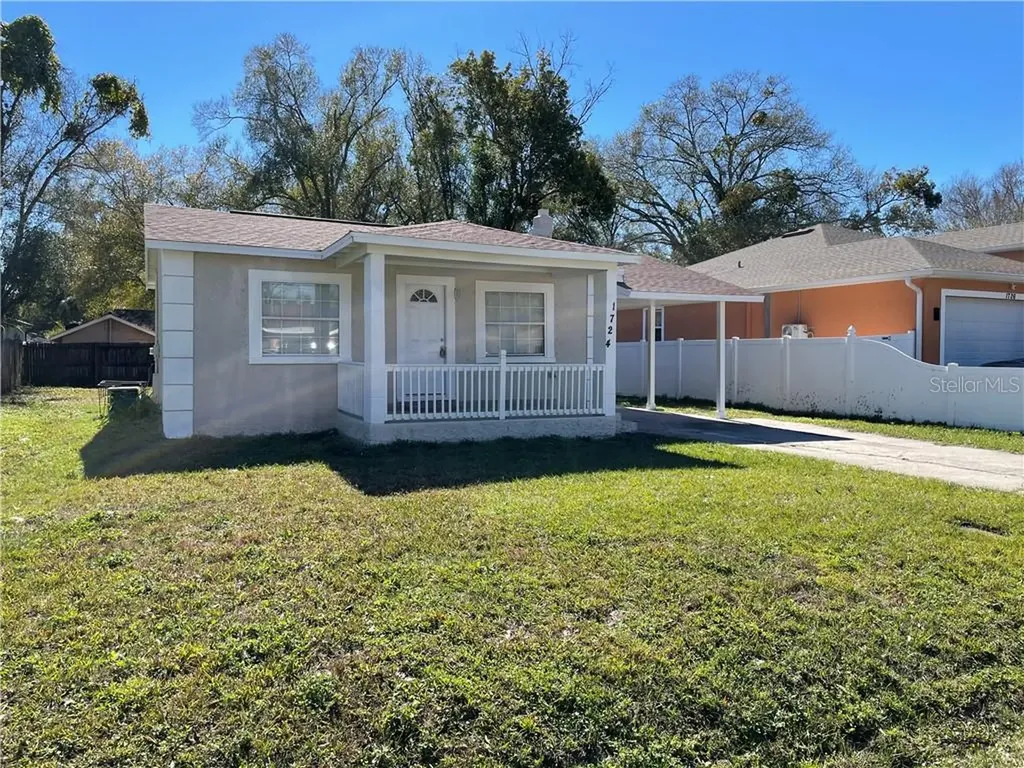 1724 W Powhatan Avenue Tampa FL 33603