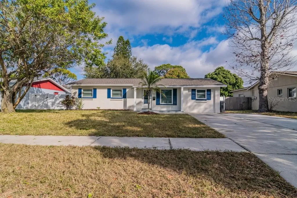 2819 47th Avenue S St Petersburg FL 33712