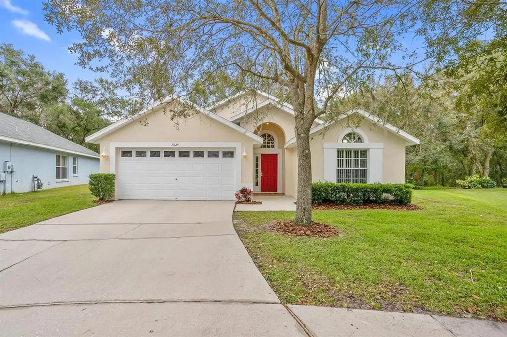 5824 Hawkwood Court Lithia FL 33547