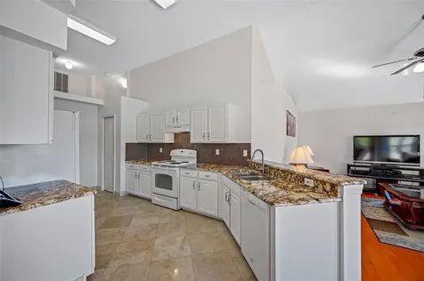 16603 Lake Heather Drive Tampa FL 33618