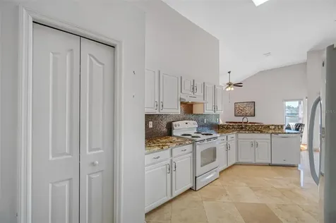 16603 Lake Heather Drive Tampa FL 33618