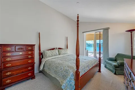 16603 Lake Heather Drive Tampa FL 33618