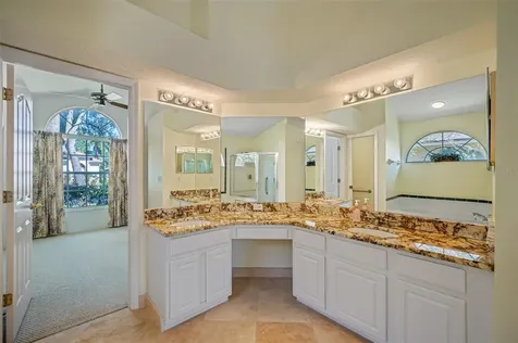 16603 Lake Heather Drive Tampa FL 33618