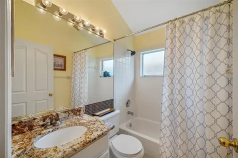 16603 Lake Heather Drive Tampa FL 33618