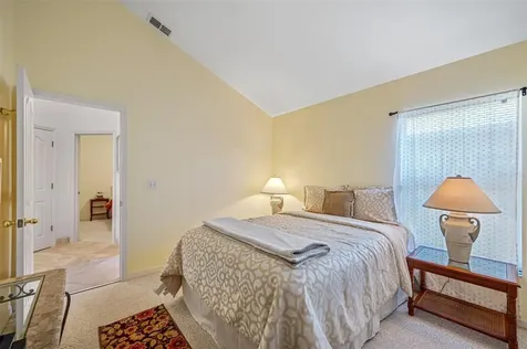 16603 Lake Heather Drive Tampa FL 33618